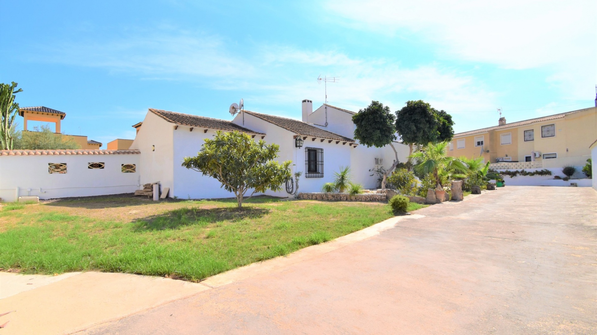 Revente - Villa - Orihuela Costa - Villamartin