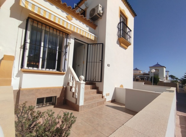 Townhouse - Resale - Los Altos - Los Altos