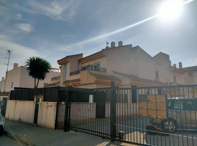 Townhouse - Resale - San Miguel de Salinas - La Canada