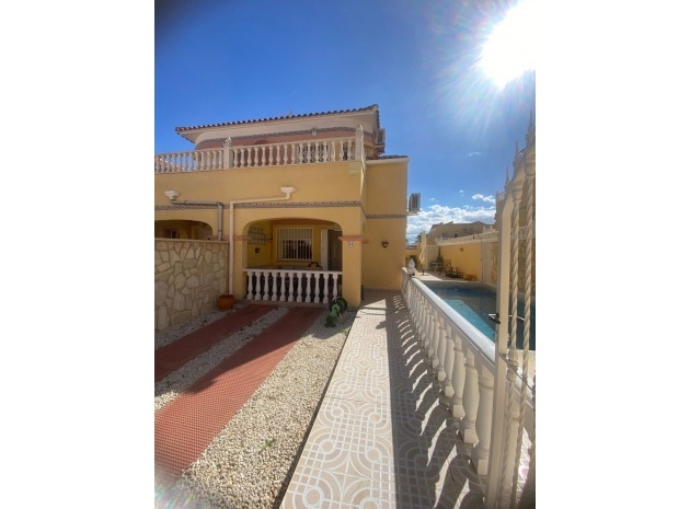 Townhouse - Resale - Villamartin - bosque de las lomas