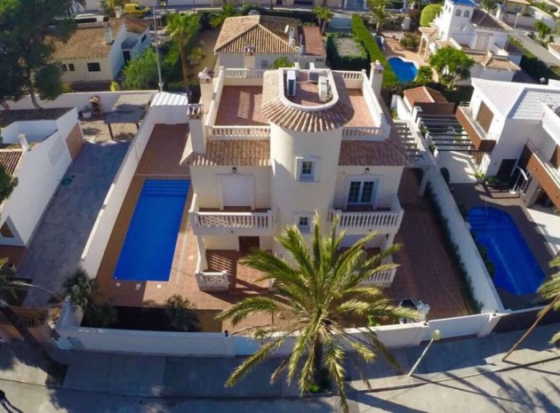 Villa - Återförsäljning - Cabo Roig - Cabo Roig