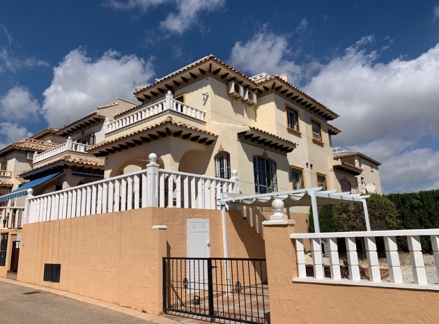 Villa - Återförsäljning - Cabo Roig - Lomas de Cabo Roig