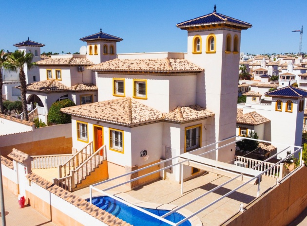 Villa - Återförsäljning - Cabo Roig - Lomas de Cabo Roig