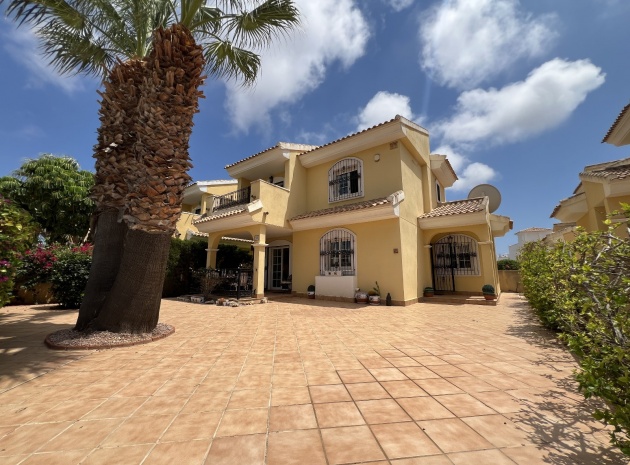 Villa - Återförsäljning - Villamartin - ESMA-95735