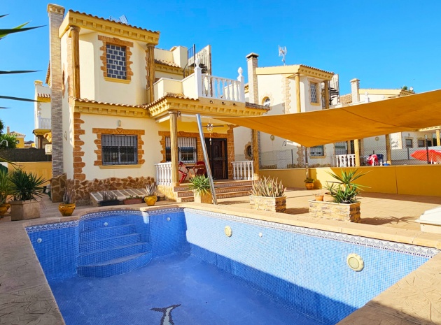 Villa - Resale - Guardamar del Segura - El Raso