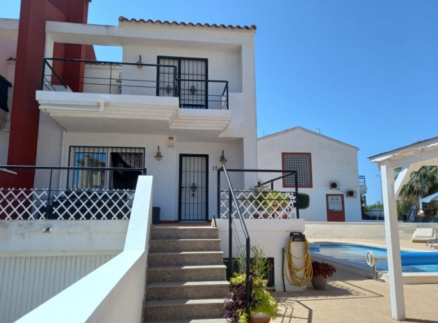 Villa - Resale - Guardamar del Segura - El Raso