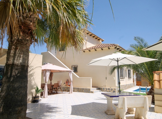 Villa - Resale - Villamartin - blue lagoon