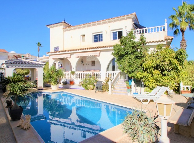 Villa - Resale - Villamartin - blue lagoon