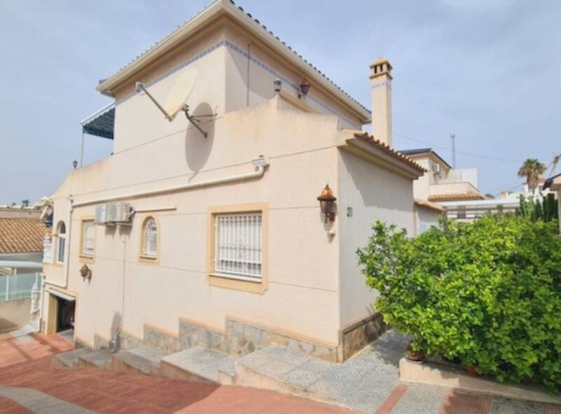 Villa - Resale - Villamartin - blue lagoon