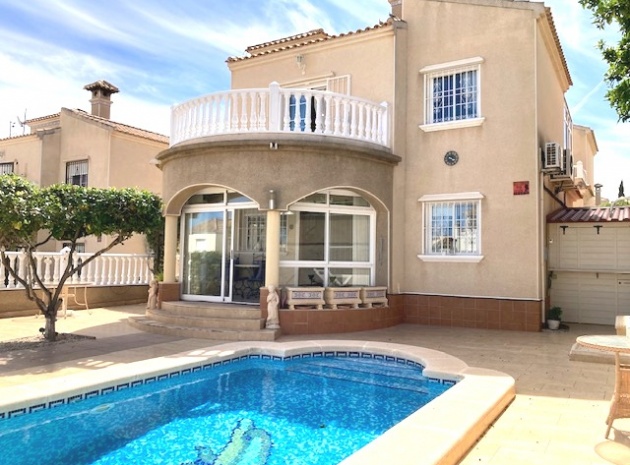 Villa - Resale - Villamartin - El Galan