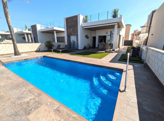 Villa - Resale - Villamartin - Villamartin