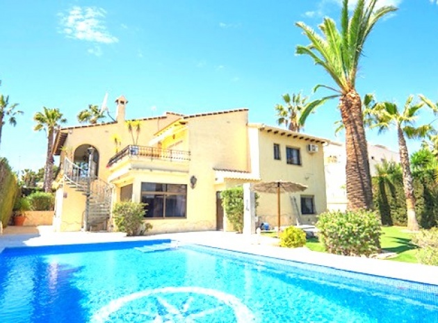 Villa - Wederverkoop - Villamartin - Villamartin