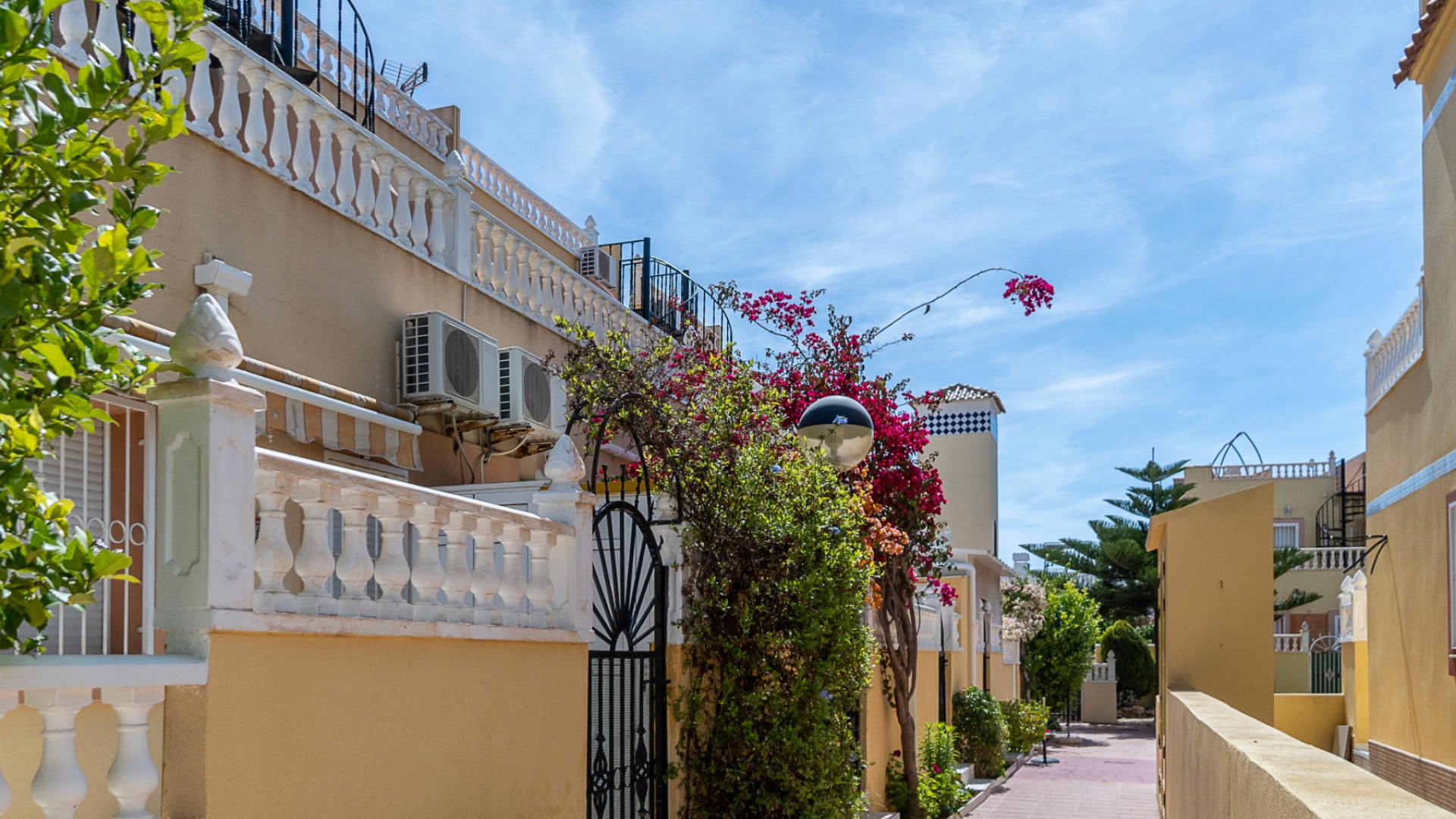 Wiederverkauf - Stadthaus - La Zenia