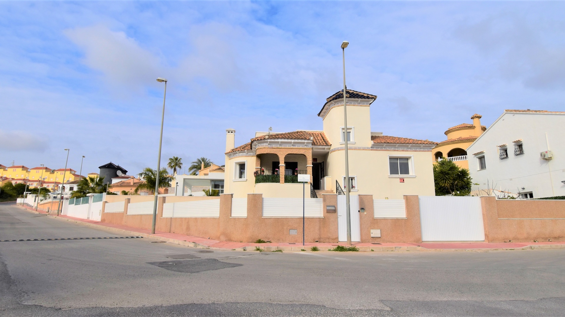 Wiederverkauf - Villa - Orihuela Costa - Villamartin