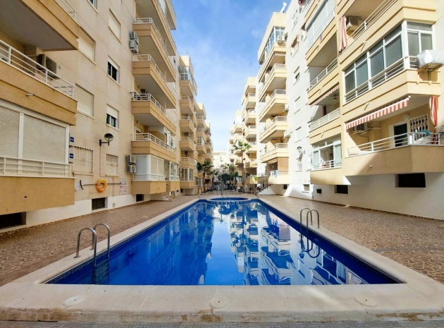 Wohnung - Wiederverkauf - Torrevieja - Centro