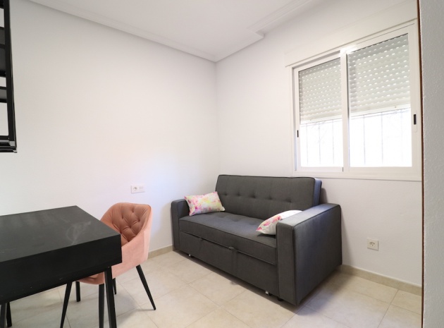 Wederverkoop - Villa - Torrevieja - altos de la bahia