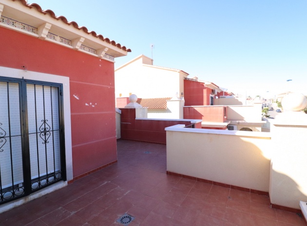 Återförsäljning - Villa - Torrevieja - altos de la bahia