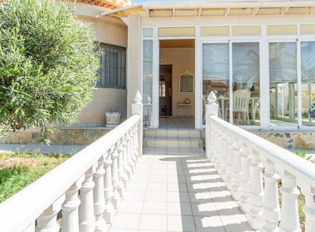 Resale - Villa - Playa Flamenca