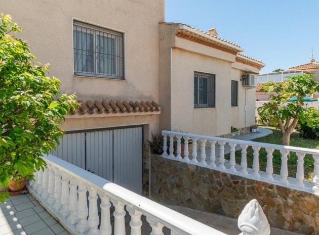 Resale - Villa - Playa Flamenca