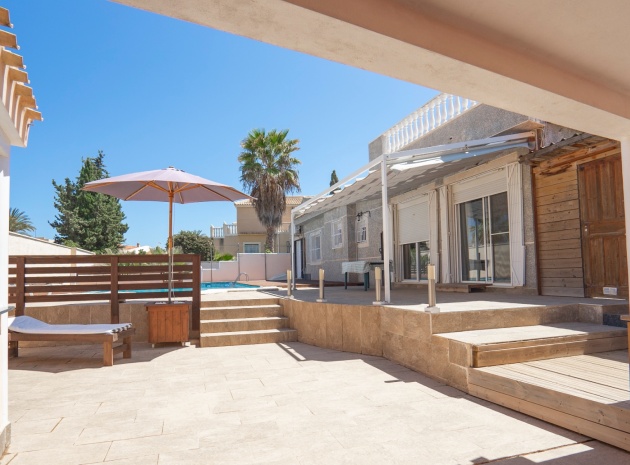 Resale - Villa - Torrevieja - El Chaparral