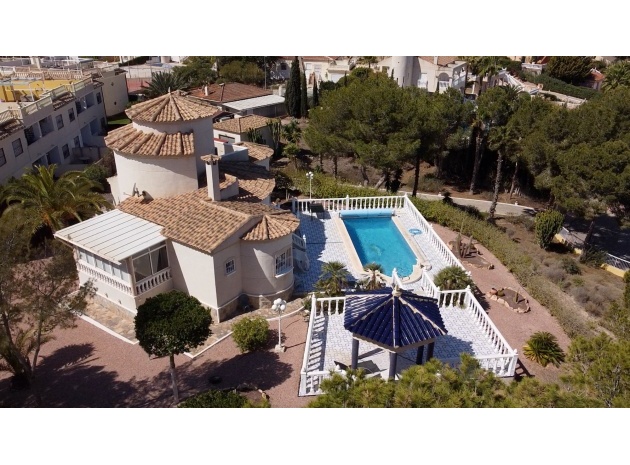 Resale - Villa - Algorfa