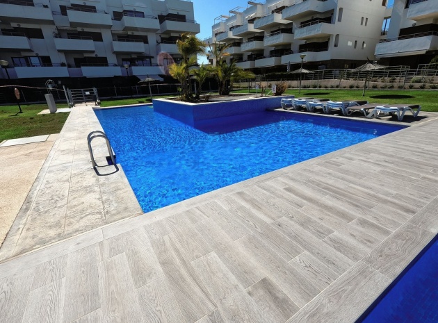 Resale - Apartment - Cabo Roig