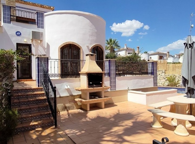 Resale - Villa - Algorfa