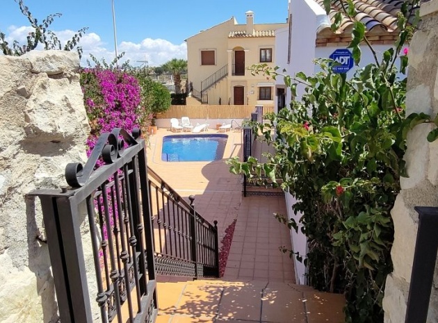 Resale - Villa - Algorfa