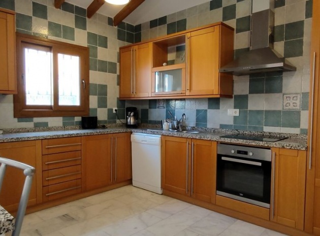 Resale - Villa - Algorfa