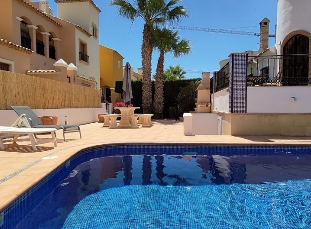 Resale - Villa - Algorfa