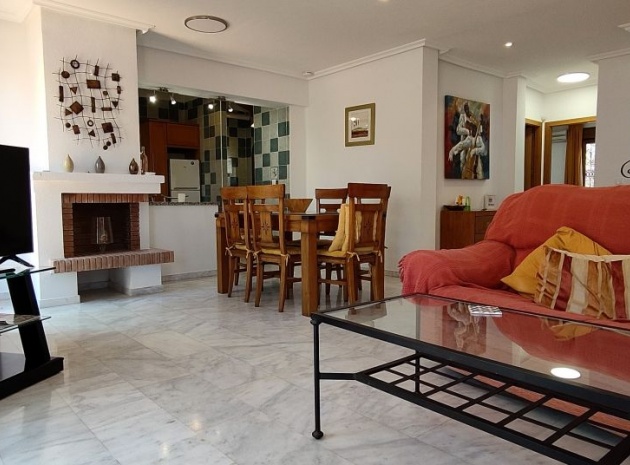 Resale - Villa - Algorfa