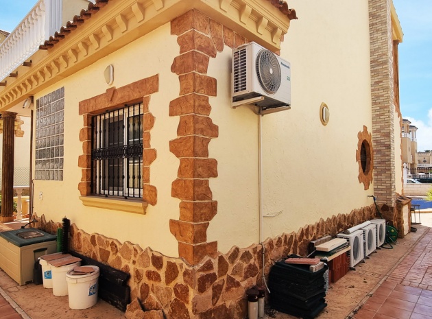 Resale - Villa - Guardamar del Segura - El Raso