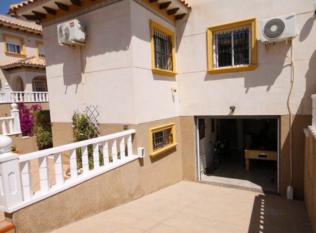 Resale - Villa - Villamartin - pinada golf