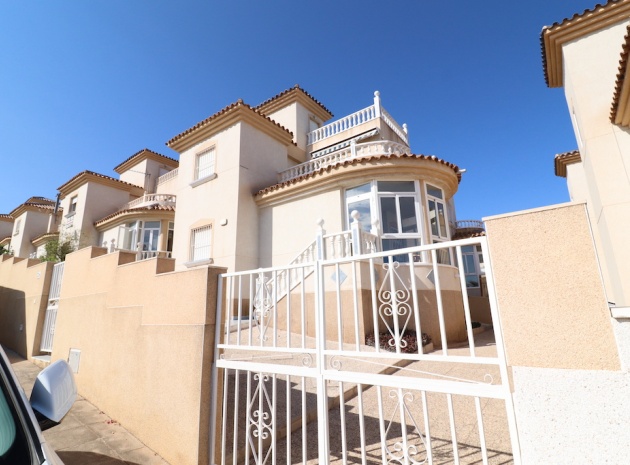 Resale - Villa - Villamartin - Loma Golf