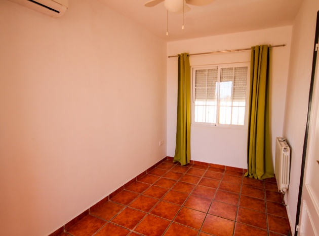 Resale - Villa - Villamartin - El Galan