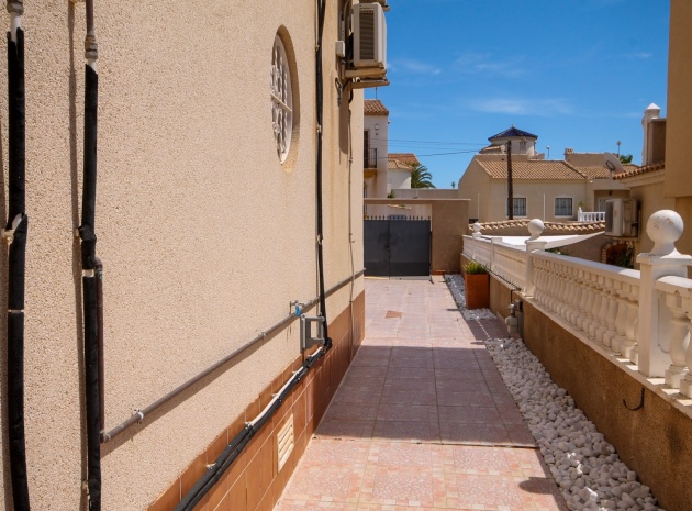 Resale - Villa - Villamartin - El Galan