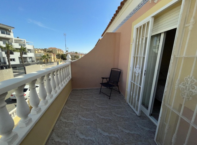 Resale - Townhouse - Villamartin - bosque de las lomas