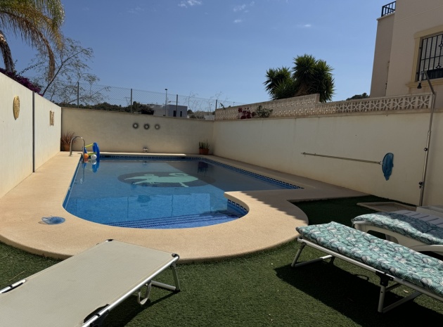 Resale - Townhouse - San Miguel de Salinas - La Canada