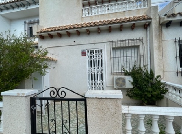 Resale - Townhouse - Villamartin - pueblo principe