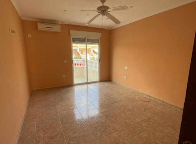 Resale - Townhouse - Villamartin - pueblo principe