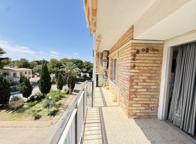 Resale - Apartment - Punta Prima