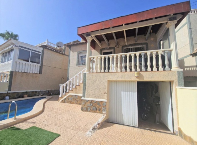 Resale - Villa - Villamartin - El Galan