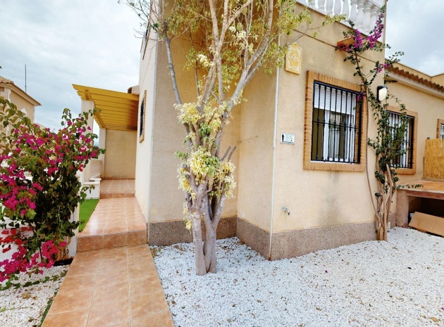 Resale - Townhouse - Villamartin - Blue Lagoon