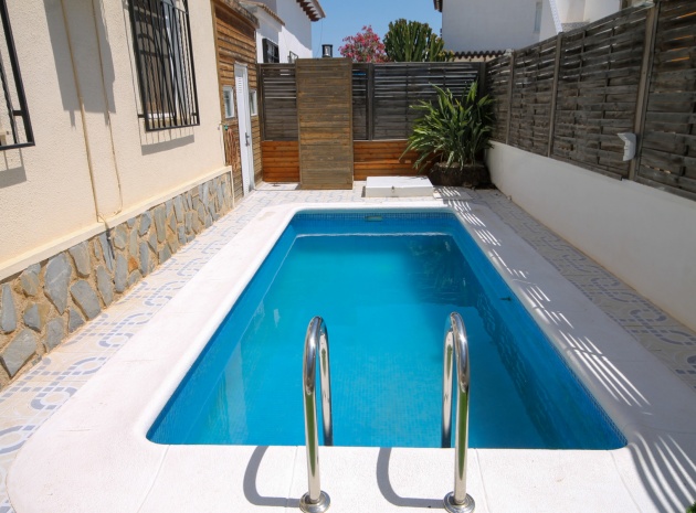 Resale - Villa - Villamartin - blue lagoon