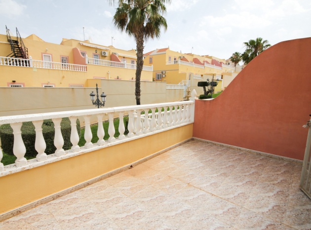 Resale - Townhouse - Villamartin - bosque de las lomas