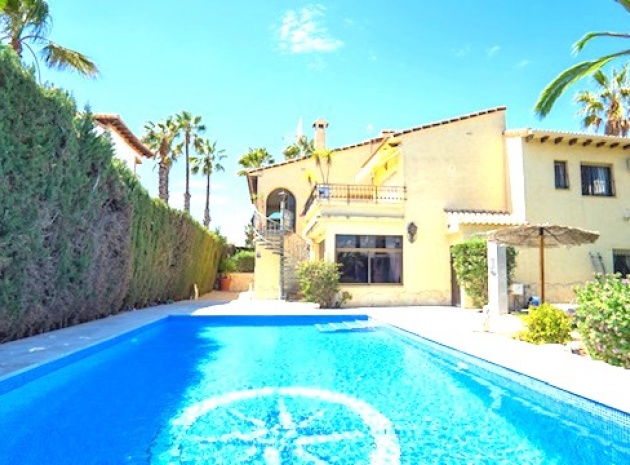 Resale - Villa - Villamartin