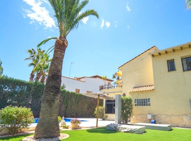 Resale - Villa - Villamartin