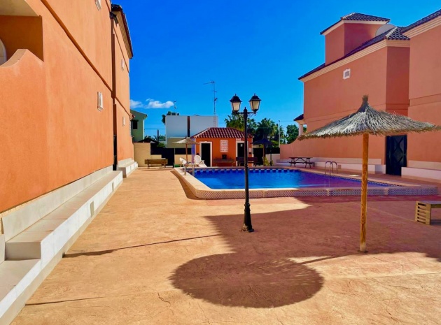 Resale - Villa - Almoradi