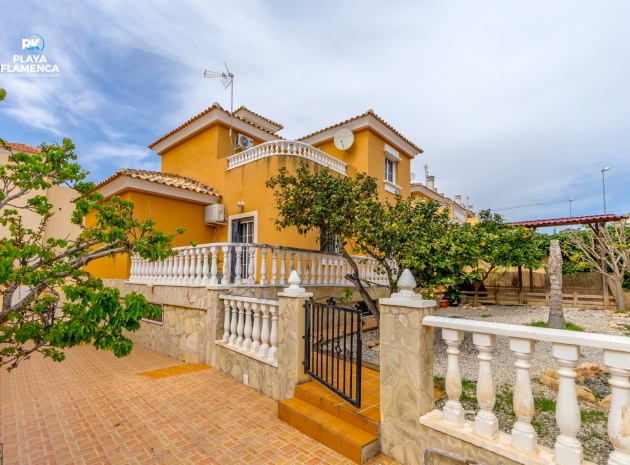 Resale - Villa - Villamartin - El Galan