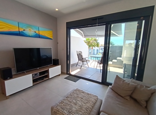 Resale - Apartment - Guardamar del Segura - El Raso